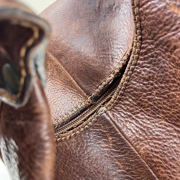 Vintage Italian Leather Backpack Brown Distressed Patina Made in Italy - Picture 6 of 8